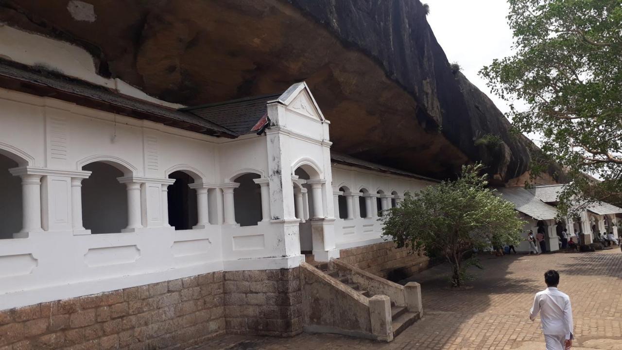 Granwin Hotel & Restaurant Dambulla Exterior foto